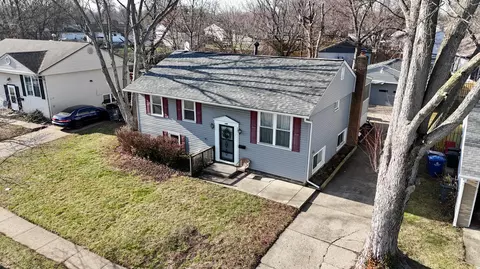 189 Empire Dr, Columbus, OH 43230