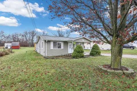 219 E Center St, London, OH 43140