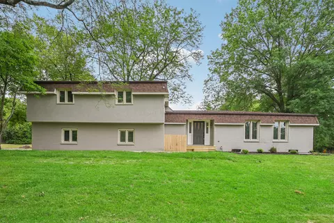 300 Old Trail Dr, Columbus, OH 43213
