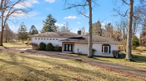 546 Twitchell Rd, Mansfield, OH 44903 photo 2