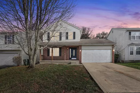 1560 Covina Dr, Columbus, OH 43228