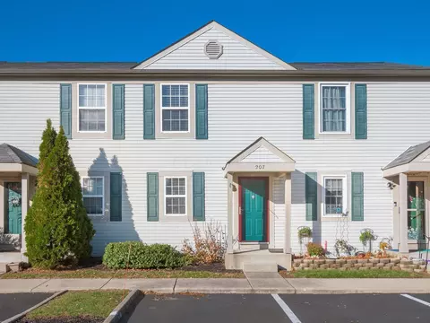 207 Glenkirk Dr #103D, Blacklick, OH 43004