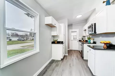 332 Prentice Dr, New Carlisle, OH 45344 photo 7