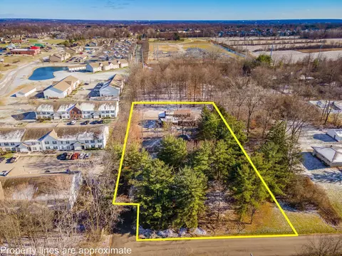 View/Area - 8432 Trails End Dr, Dublin, OH 43016 photo 5 of 27