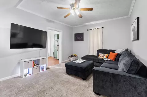 Living - 624 E 5th Ave, Lancaster, OH 43130 photo 1 of 1