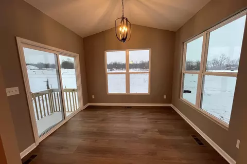 213 Isleta Dr, Pataskala, OH 43062 photo 6
