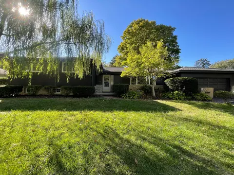 2975 Halstead Rd, Columbus, OH 43221