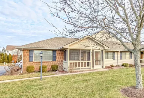 388 Virginia Ct, Pataskala, OH 43062