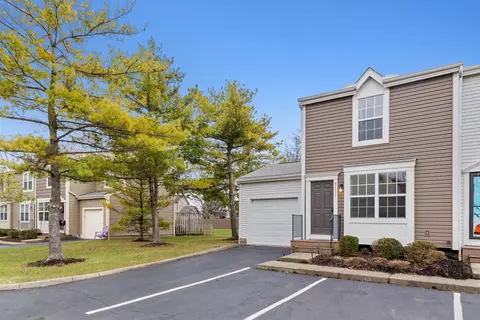 5111 Singleton Dr #39A, Hilliard, OH 43026