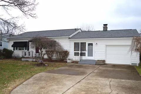 1060 Mclain Blvd, Lancaster, OH 43130