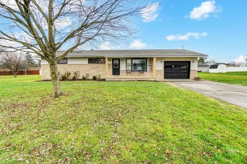 369 Shadwell Dr, Circleville, OH 43113 photo 7