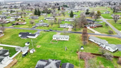 369 Shadwell Dr, Circleville, OH 43113 photo 6