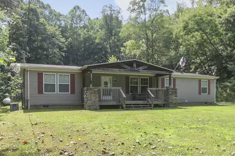 8025 Scenic Rd SE, Corning, OH 43730