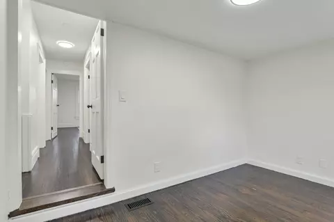 Entry Way - 167 E Hinman Ave, Columbus, OH 43207 photo 13 of 14