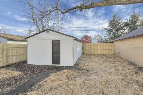 Exterior - 167 E Hinman Ave, Columbus, OH 43207 photo 14 of 19