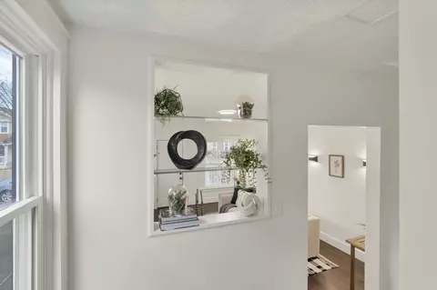 Entry Way - 167 E Hinman Ave, Columbus, OH 43207 photo 12 of 14