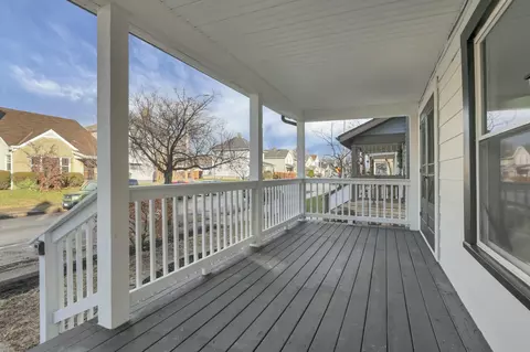 Exterior - 167 E Hinman Ave, Columbus, OH 43207 photo 6 of 19