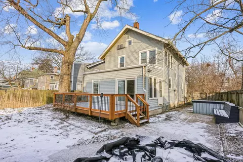 Exterior - 215 E Weber Rd, Columbus, OH 43202 photo 6 of 11