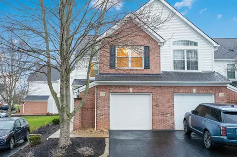 5780 Albany Green Grn, Westerville, OH 43081