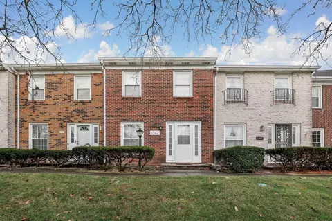 1064 Hardesty Pl W, Columbus, OH 43204