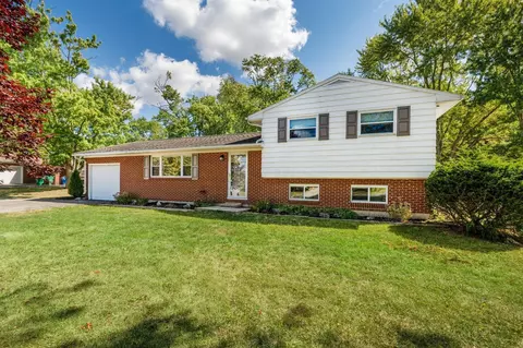 2836 Oxford Dr, Springfield, OH 45506