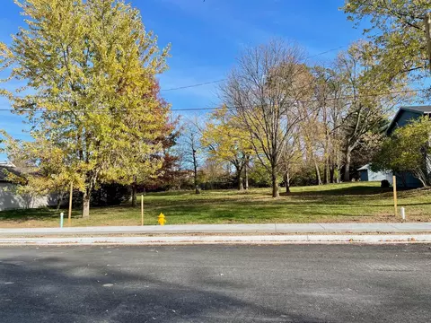721 S High St, Urbana, OH 43078