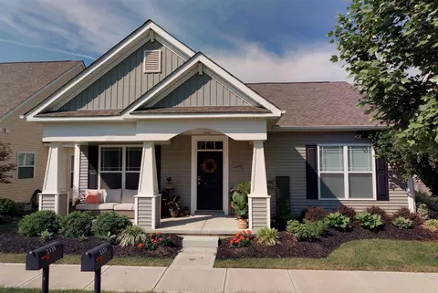 2419 Cypress Point Rd, Grove City, OH 43123