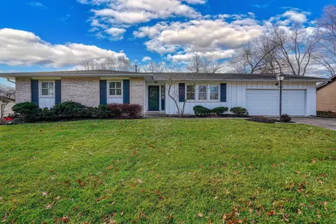 915 Clayton Dr, Worthington, OH 43085