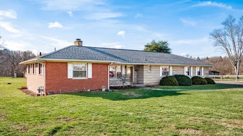 1950 Newark Rd, Zanesville, OH 43701