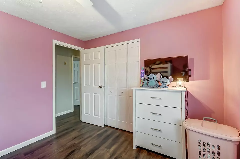 Bedroom - 3000 Old Springfield Rd, Springfield, OH 45502 photo 5 of 11