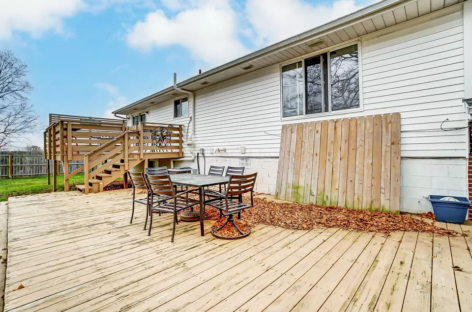 Exterior - 3000 Old Springfield Rd, Springfield, OH 45502 photo 13 of 19