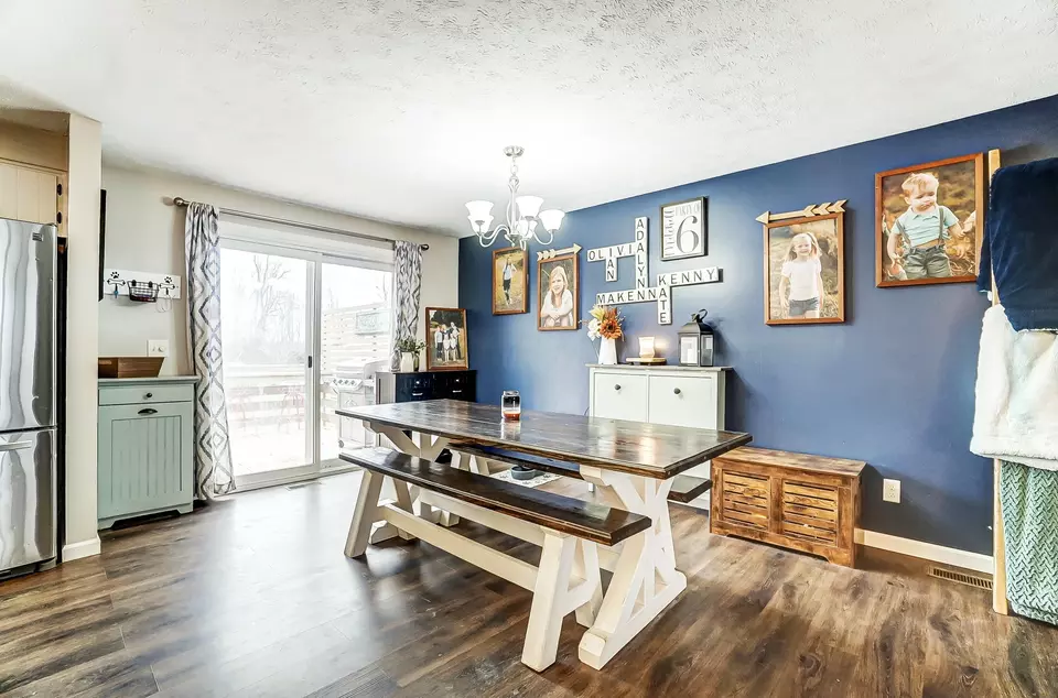 Dining - 3000 Old Springfield Rd, Springfield, OH 45502 photo 1 of 1