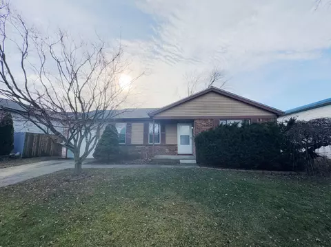 5885 Glennon Dr, Galloway, OH 43119