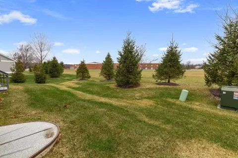Exterior - 24 Prairie Ln, Powell, OH 43065 photo 6 of 6