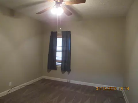 936 S Pickaway St, Circleville, OH 43113 photo 9