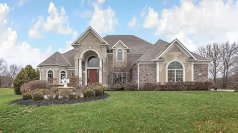 2490 Dauer Ct, Powell, OH 43065