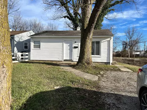 2294 Bancroft St, Columbus, OH 43211