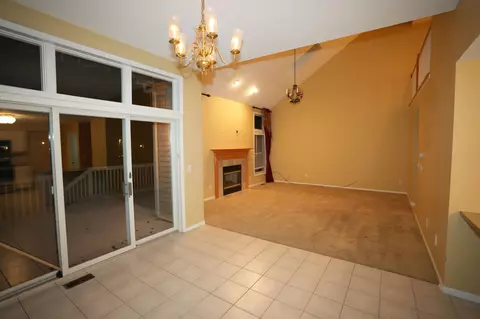 Living - 124 Beech Dr, Delaware, OH 43015 photo 4 of 5