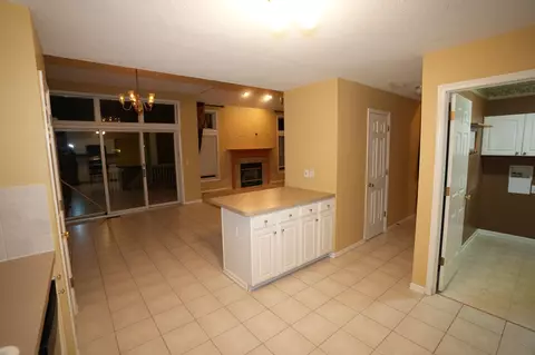 Living - 124 Beech Dr, Delaware, OH 43015 photo 1 of 5
