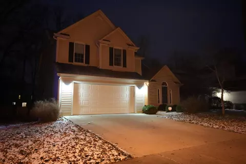 Exterior - 124 Beech Dr, Delaware, OH 43015 photo 3 of 7