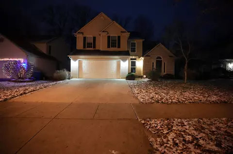 Exterior - 124 Beech Dr, Delaware, OH 43015 photo 2 of 7