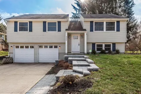 255 Carlin Ct W, Columbus, OH 43230
