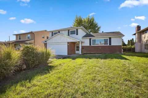 1515 Hempwood Dr, Columbus, OH 43229