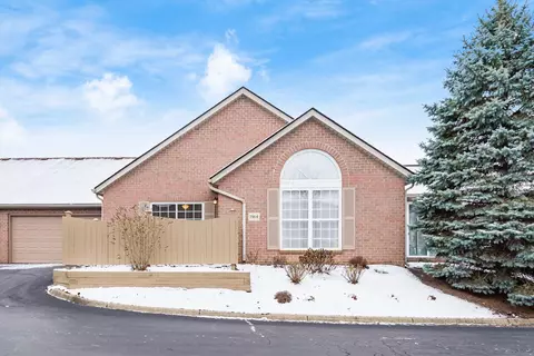1964 Farmbrook Cir N, Grove City, OH 43123