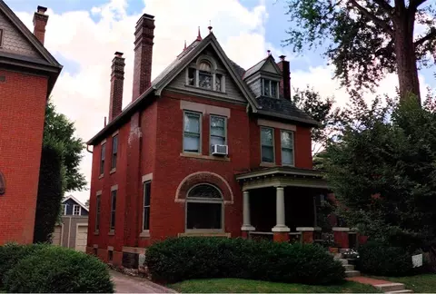 77-79 E Deshler Ave, Columbus, OH 43206