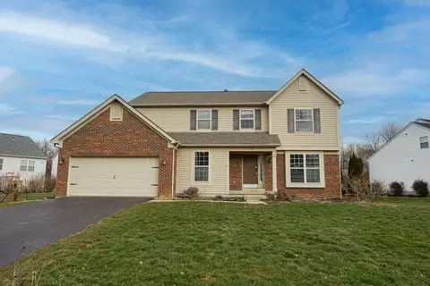 417 Ironhorse Dr, Delaware, OH 43015