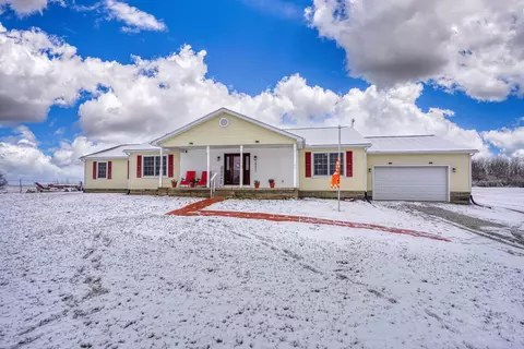 28671 Tarlton Adelphi Rd, Laurelville, OH 43135