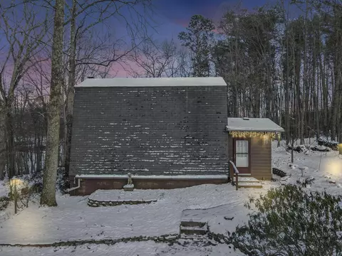 12850 Little Cola Rd, Rockbridge, OH 43149