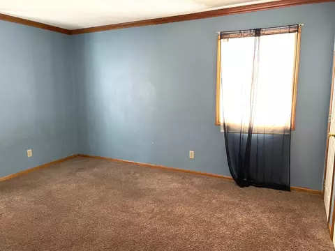 400 Avon Dr, Circleville, OH 43113 photo 14