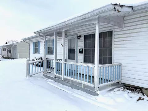 400 Avon Dr, Circleville, OH 43113 photo 3